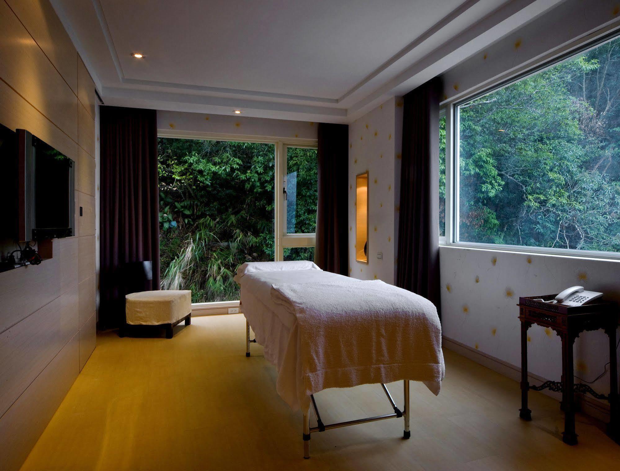 Spa Home Sun Moon Lake Luxury Lakeside Hotel Yuchi Exterior foto